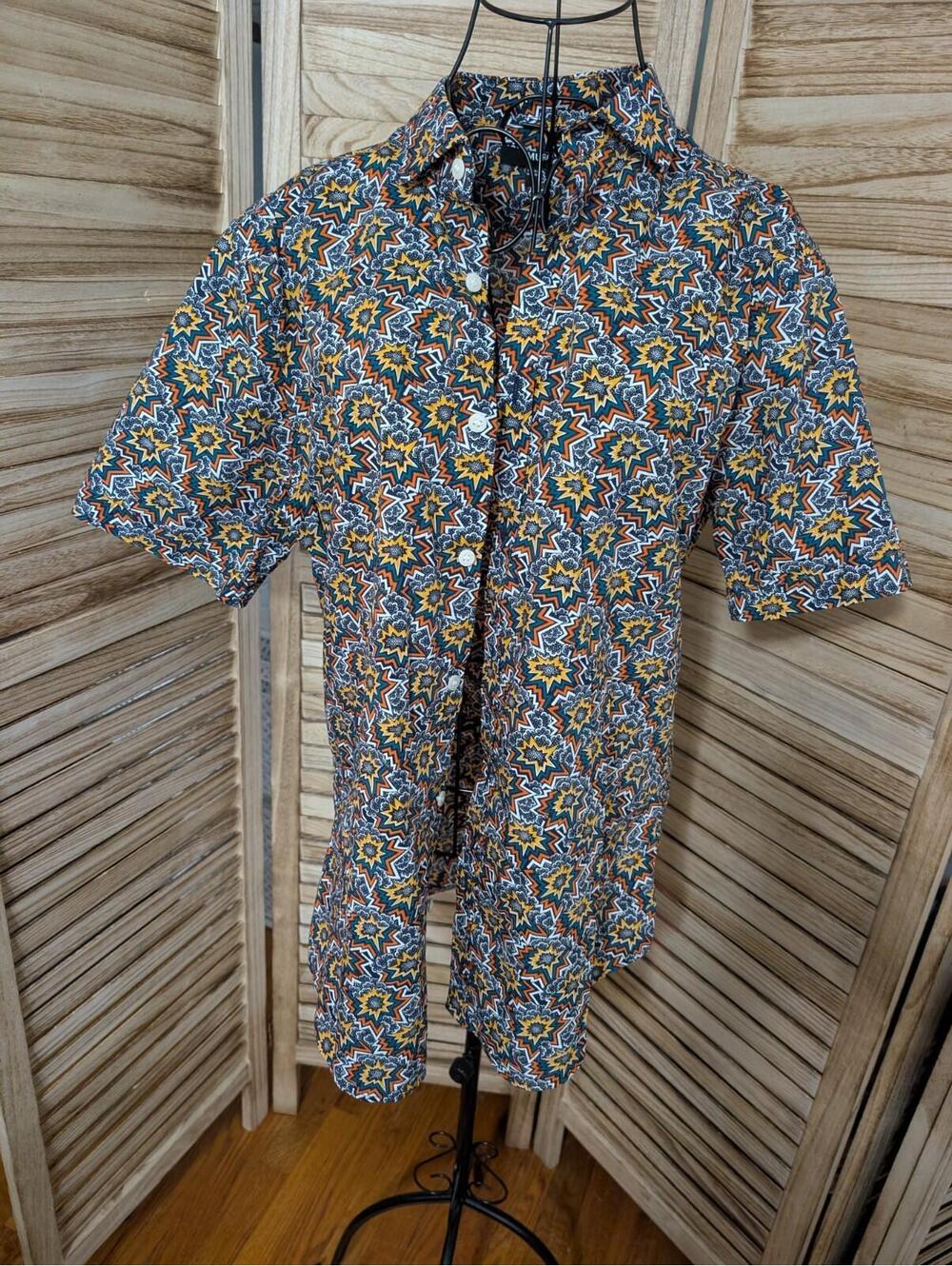 Murano Shirt Mens Large  Short Sleeve Floral Button Up  Casual
